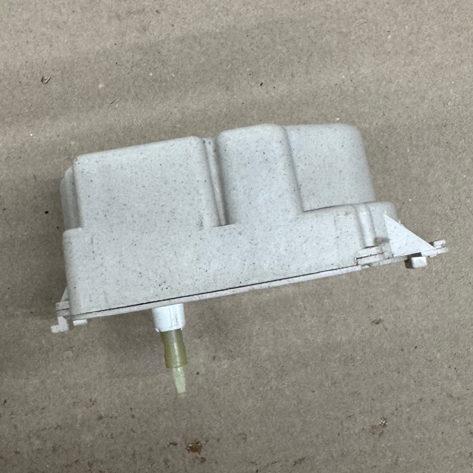 Whirlpool Washer Laundry Center Washer Timer (replaces 3952499B) WP3952499 Whirlpool Washer Laundry Center Washer Timer (replaces 3952499B) WP3952499